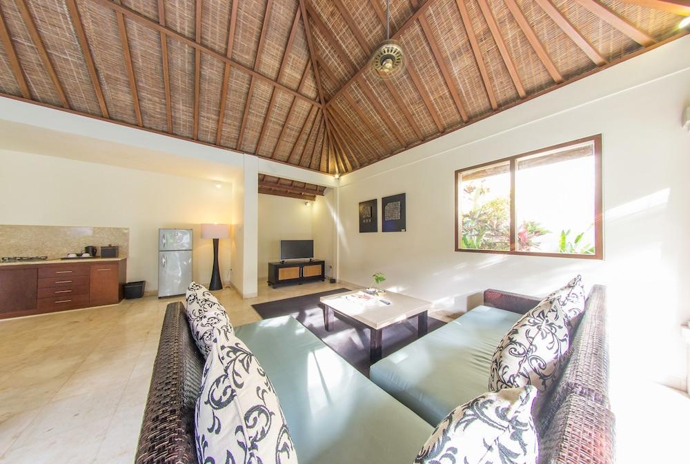 Asri Jewel Villas & Spa Kuta Selatan Екстериор снимка