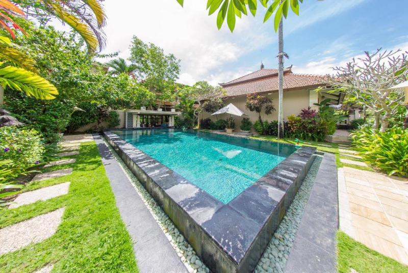 Asri Jewel Villas & Spa Kuta Selatan Екстериор снимка