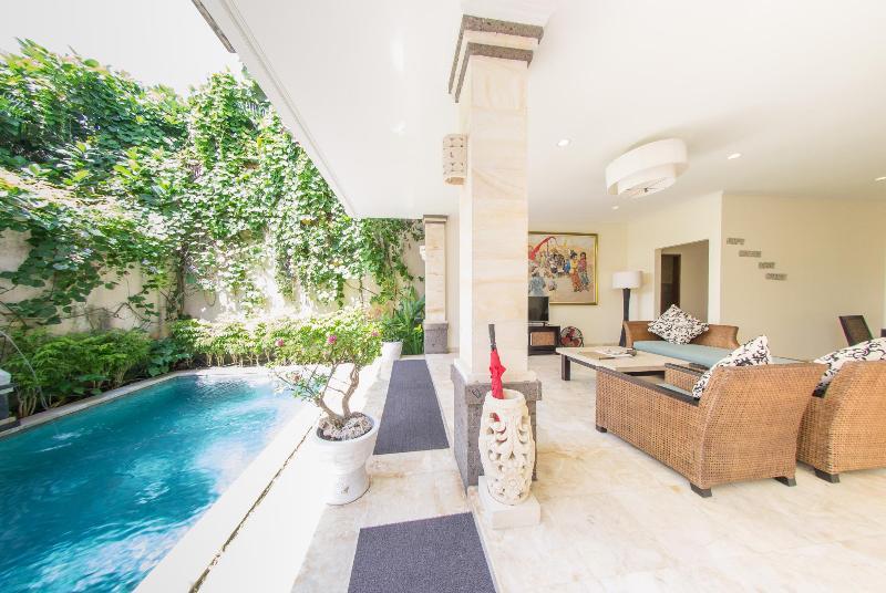 Asri Jewel Villas & Spa Kuta Selatan Екстериор снимка
